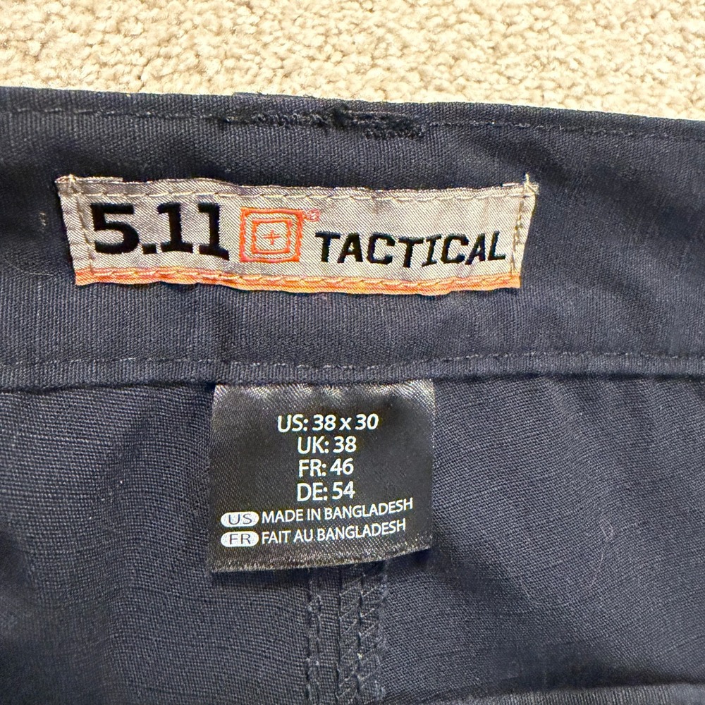 5.11 Tactical Cargo Pants Mens 38x30 Navy Blue Ripstop Multi-Pocket 74273-724 - Picture 3 of 8
